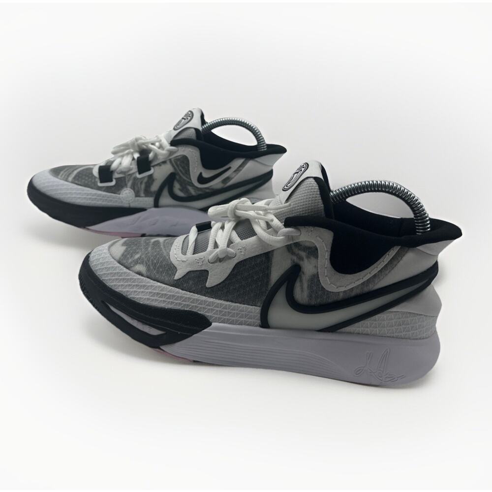 Nike Kyrie 8 GO White-Black DQ8076-101 NIB Size 5Y Youth Sneaker Pink Bottom